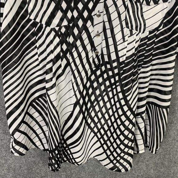 Avenue Semi Sheer 1/2 Button Blouse Women 14/16 B&W Pattern 3/4 Sleeve Airy - Picture 3 of 13